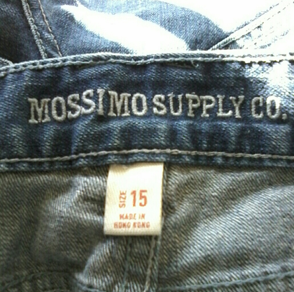 Mossimo - Picture 3 of 3
